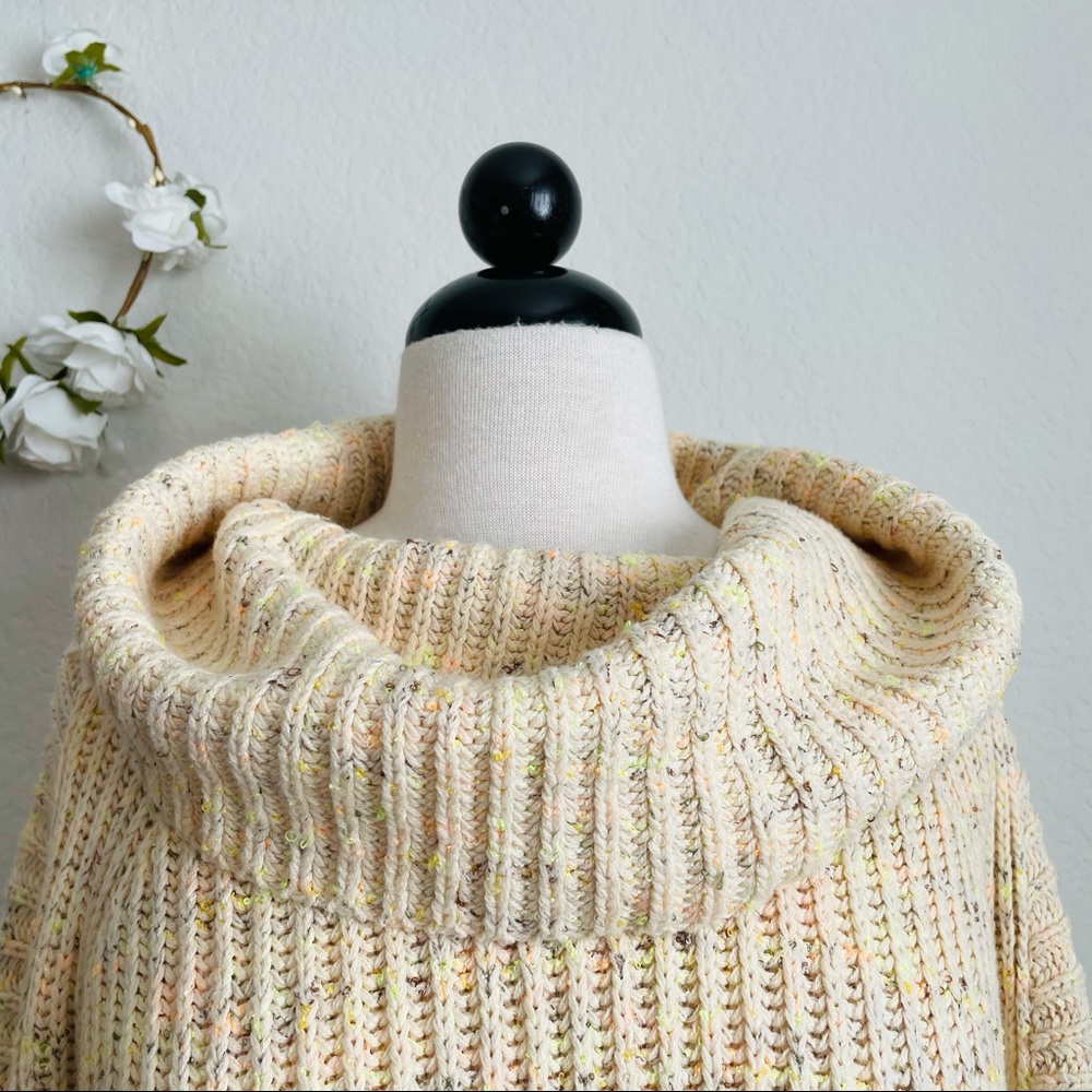 Free People Oversized Pullover Sweater - Picture 3 of 14